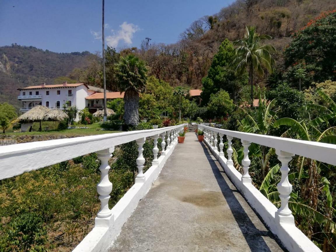 Tzanjuyu Bay Hotel Panajachel Kültér fotó